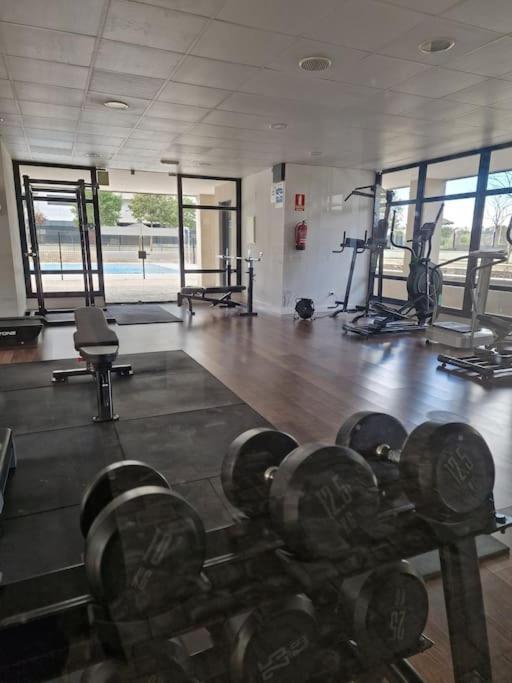 Valdebebas Con Garaje Gimnasio Y Piscina Apartamento Madri Exterior foto